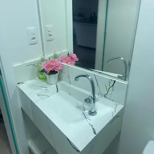 - Apartamento Compartilhado Quarto em Acomodações Particulares Itapema